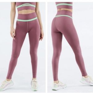 Fabletics Sculpt Knit Leggings (small)
